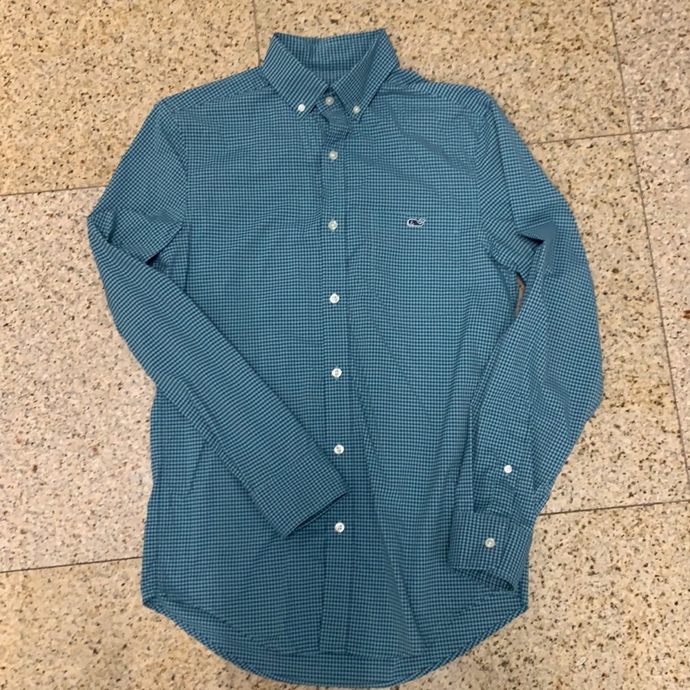 Vineyard Vines Button Down - image 1